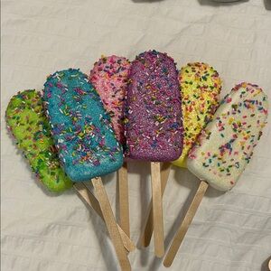 Decorative fake popsicles